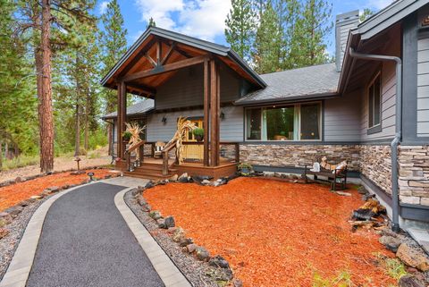 Photo of 14225 NE Whitewater Lane, La Pine, OR 97739 (MLS # 220210157)