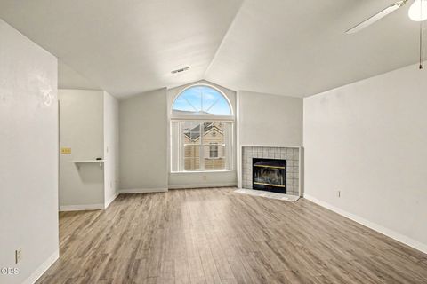 Tiny photo for 360 Glenn Street, Ashland, OR 97520 (MLS # 220223166)