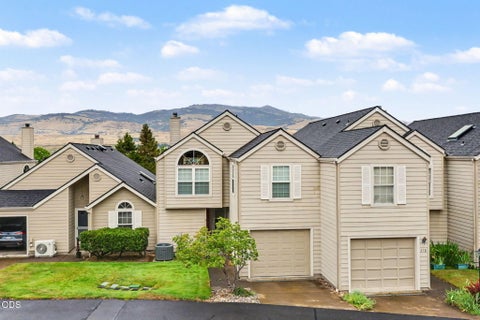 Photo of 360 Glenn Street, Ashland, OR 97520 (MLS # 220223166)