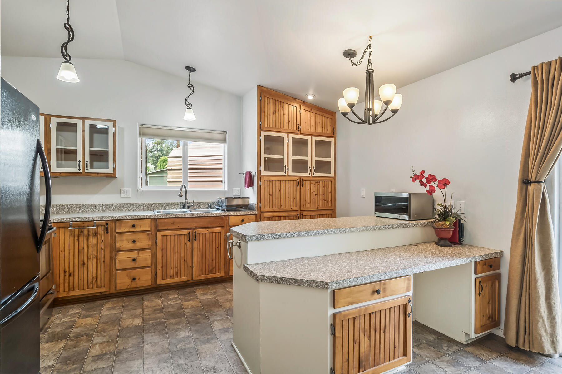 Romaine Village - Residential