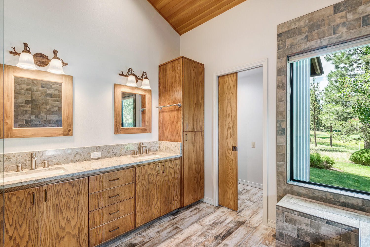 Fairway Point Villag - Residential