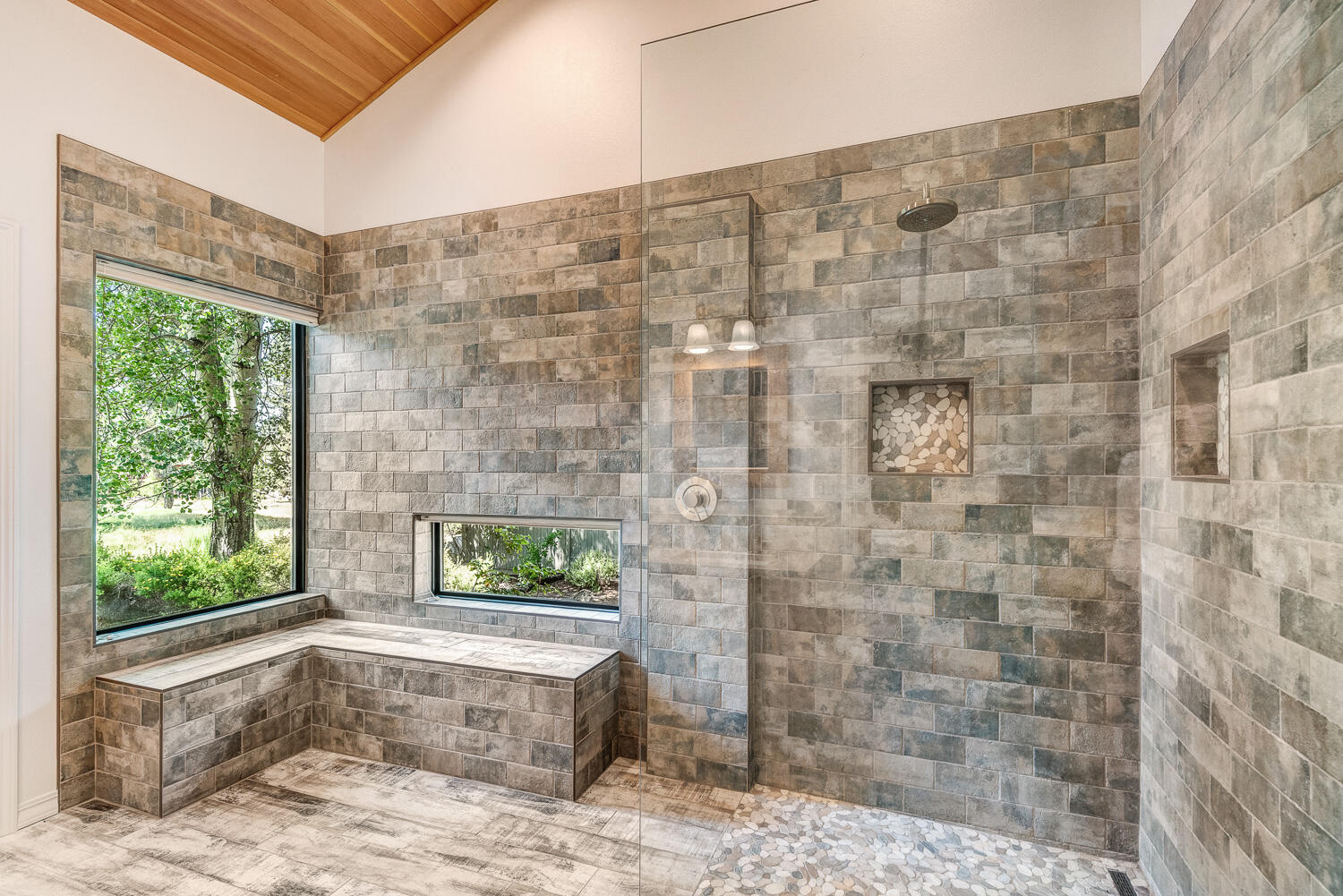 Fairway Point Villag - Residential