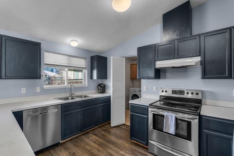 Tiny photo for 311 Geneva Street, Culver, OR 97734 (MLS # 220212222)