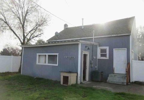 Tiny photo for 1036 W Hermiston Avenue, Hermiston, OR 97838 (MLS # 220219267)