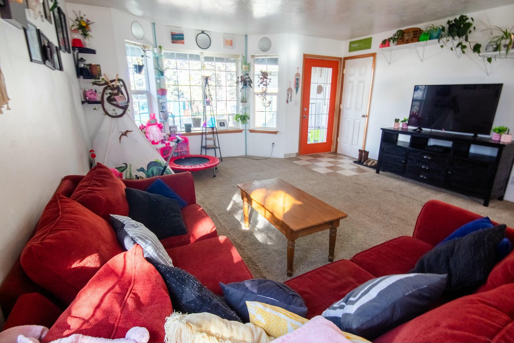 Golden Horseshoe - Residential