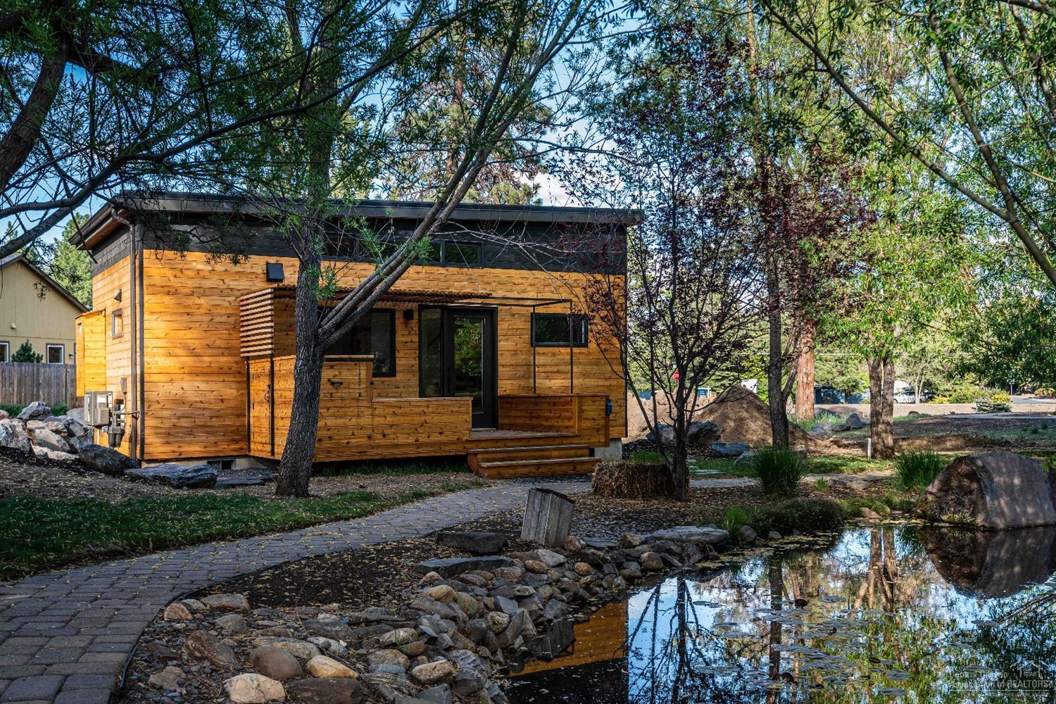 Hiatus - Residential