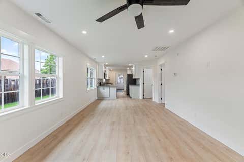 Tiny photo for 524 Berrydale Avenue, Medford, OR 97501 (MLS # 220225755)