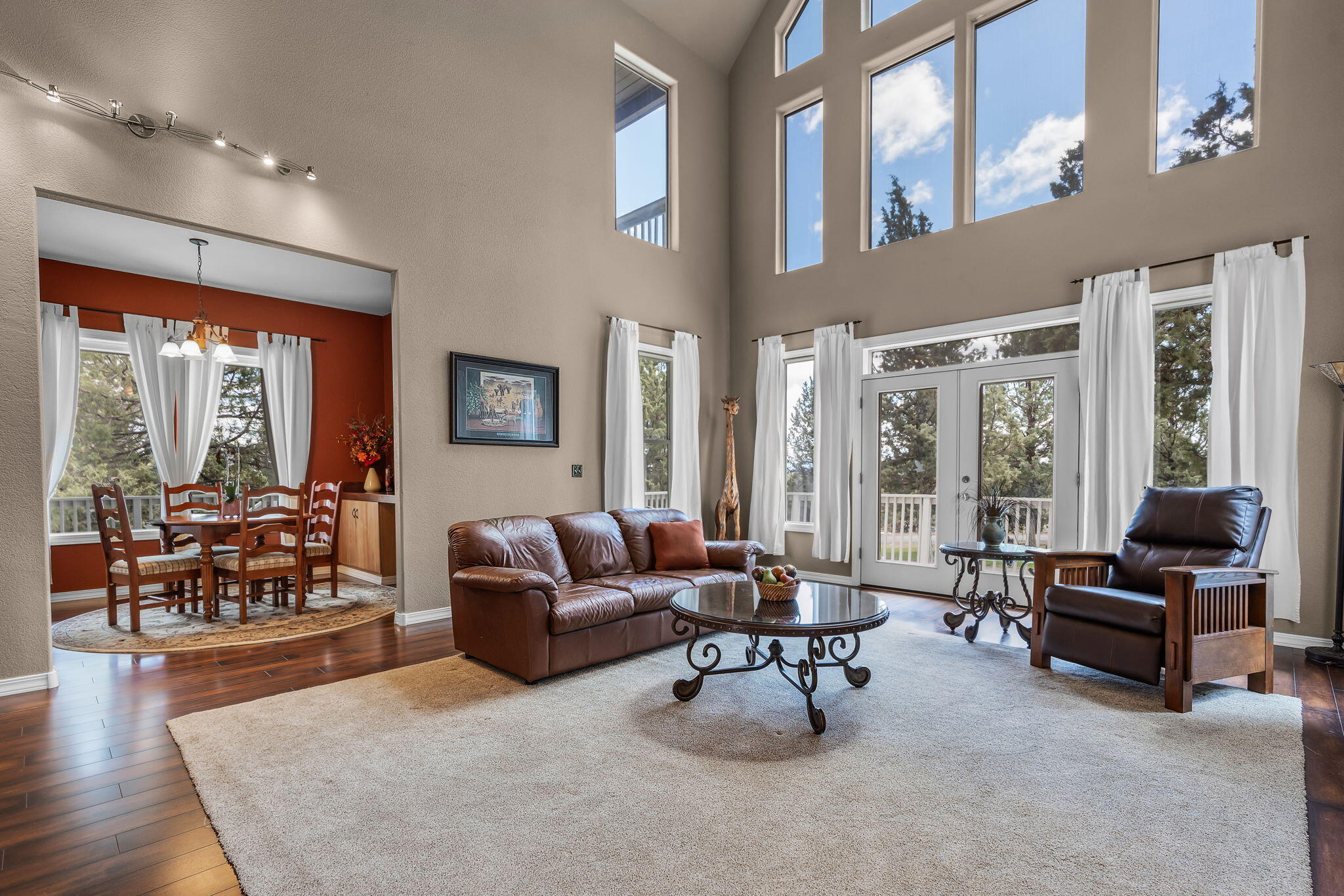 McKenzie Estates - Residential