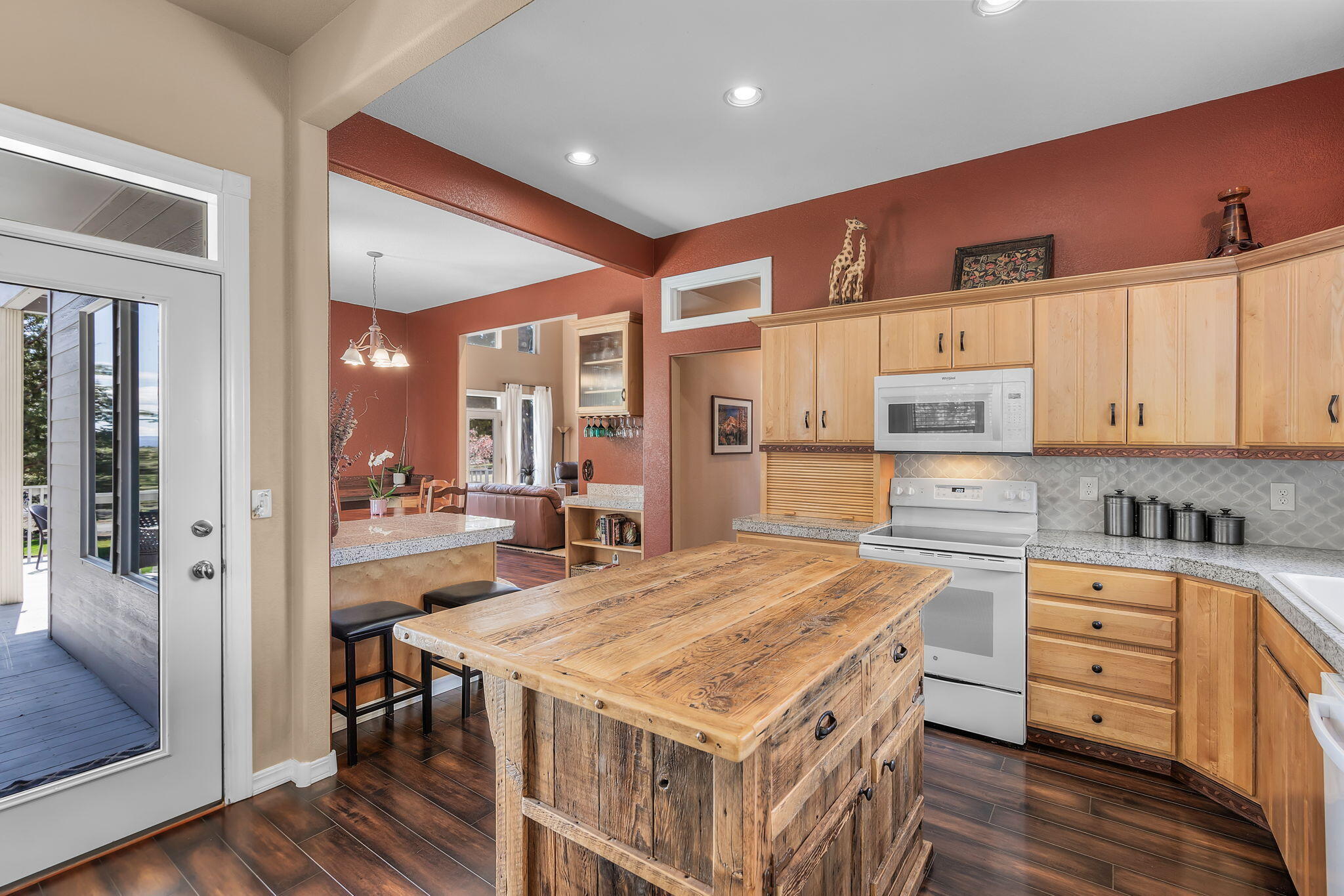 McKenzie Estates - Residential