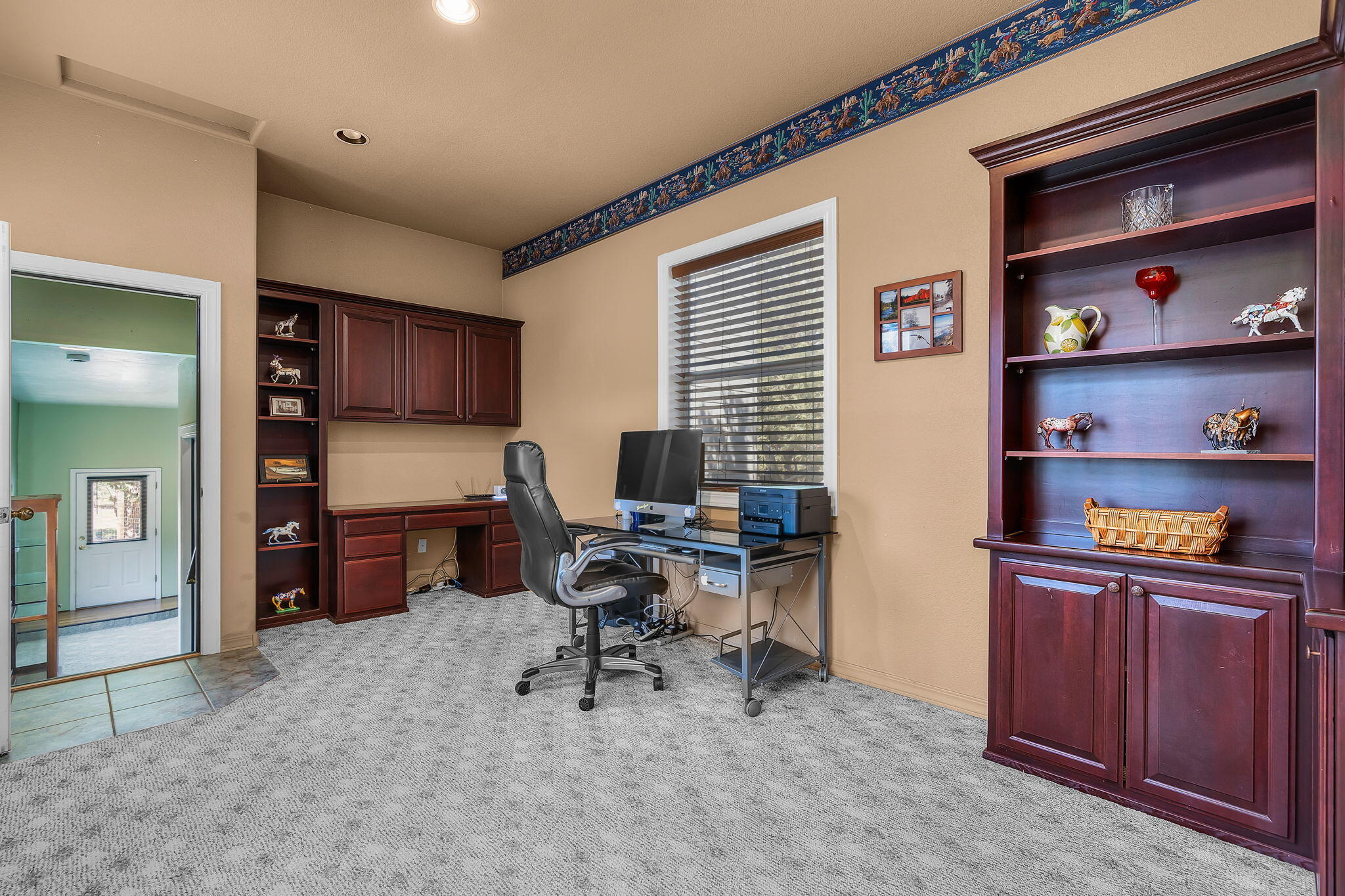 McKenzie Estates - Residential