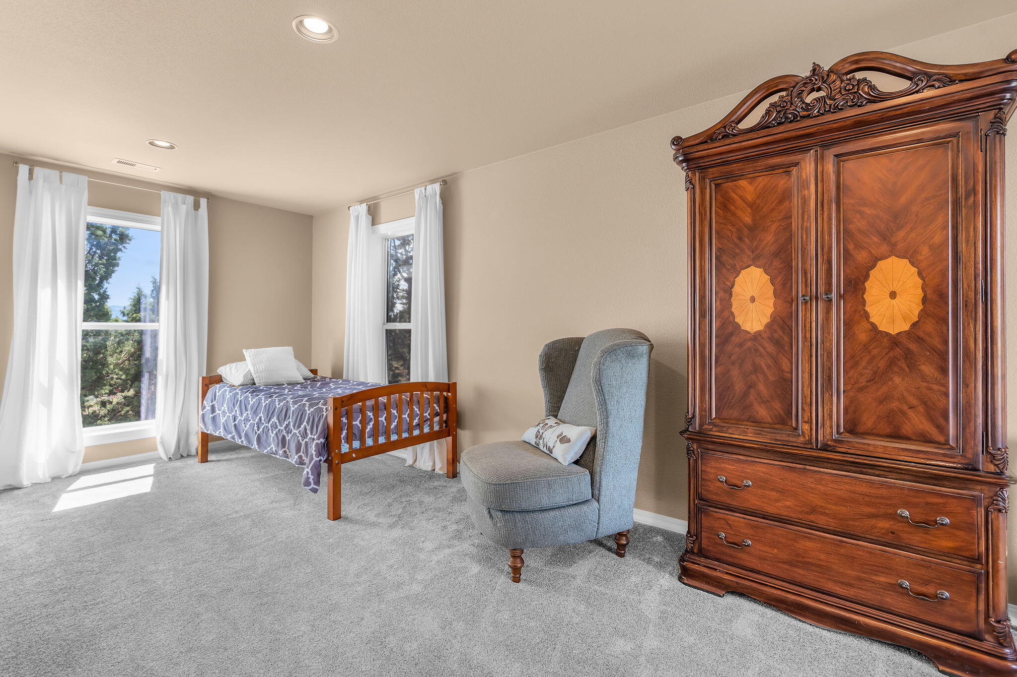 McKenzie Estates - Residential