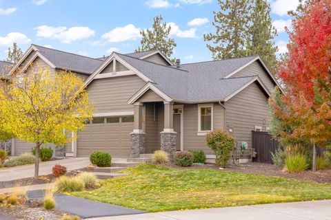 Photo of 60383 Hedgewood Lane, Bend, OR 97702 (MLS # 220211680)