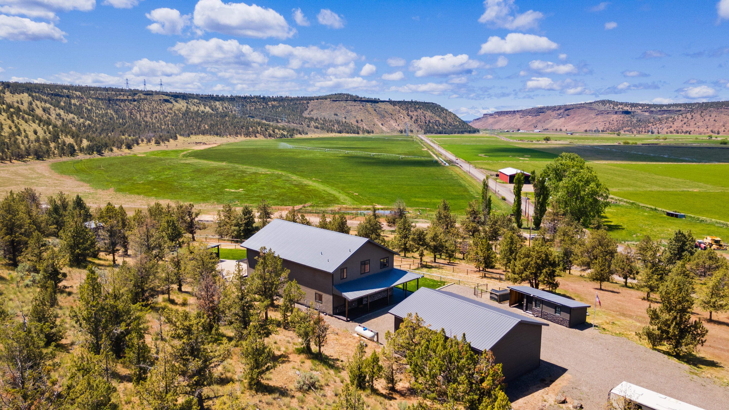 3954 NW Cattle Drive