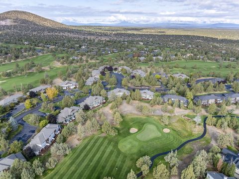 Tiny photo for 964 Golden Pheasant Drive, Redmond, OR 97756 (MLS # 220210231)