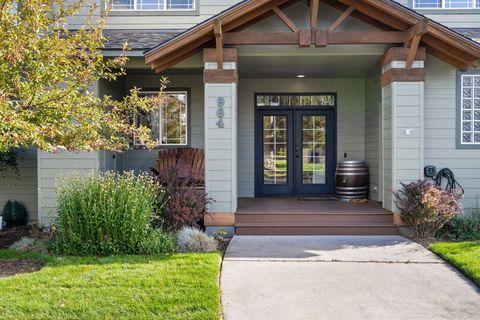 Tiny photo for 964 Golden Pheasant Drive, Redmond, OR 97756 (MLS # 220210231)