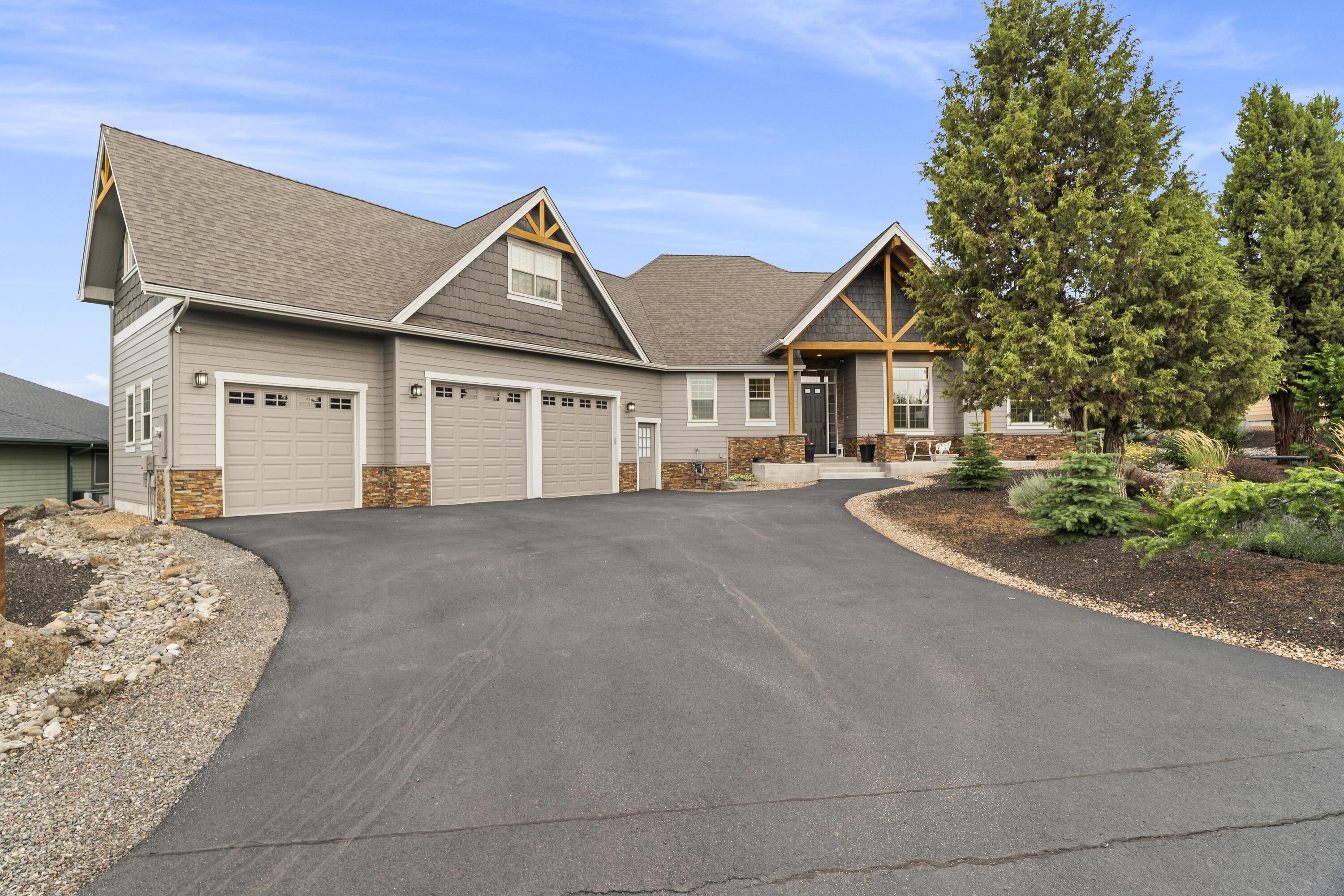 Ridge At Eagle Crest - Residential