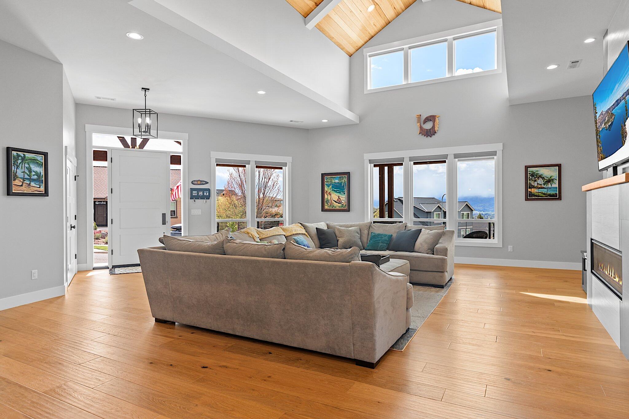 Bella Vista Heights Phases 1 & 2 - Residential