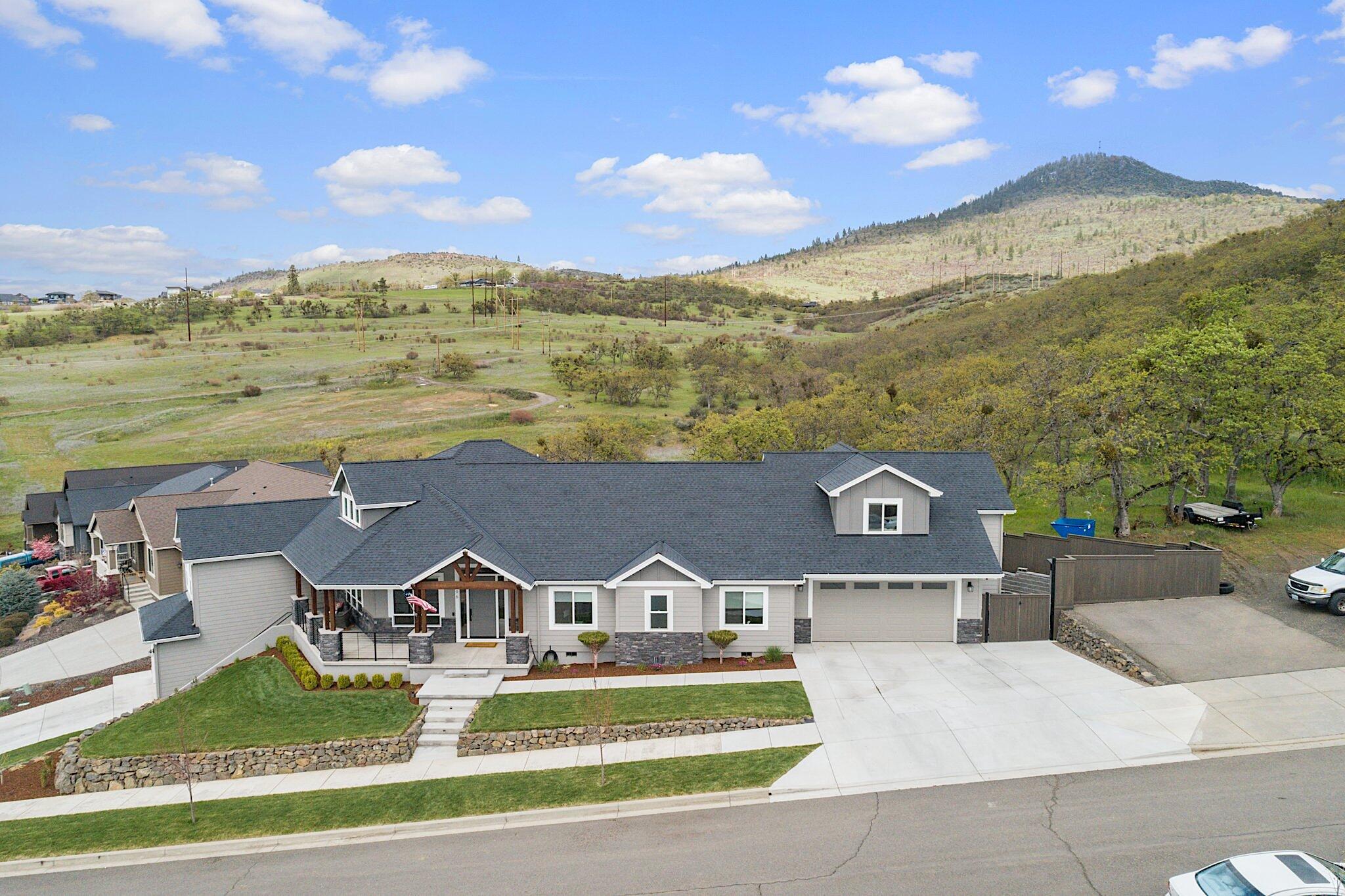 Bella Vista Heights Phases 1 & 2 - Residential