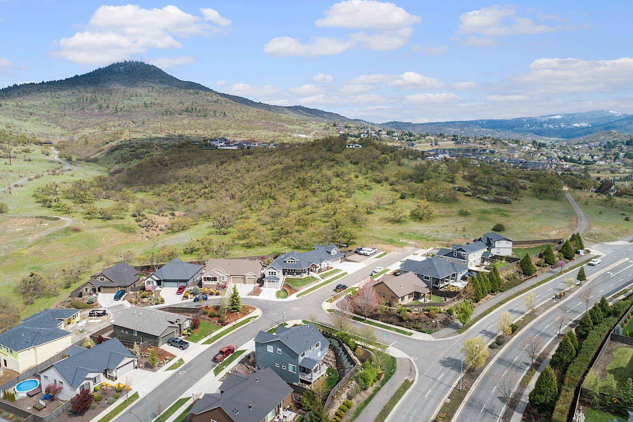 Bella Vista Heights Phases 1 & 2 - Residential