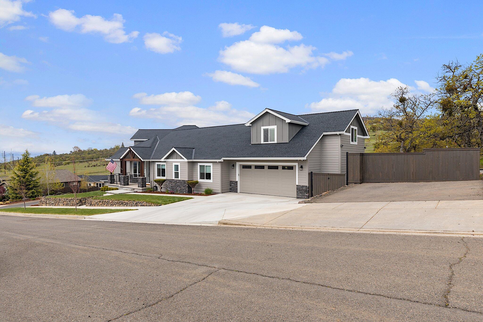 Bella Vista Heights Phases 1 & 2 - Residential