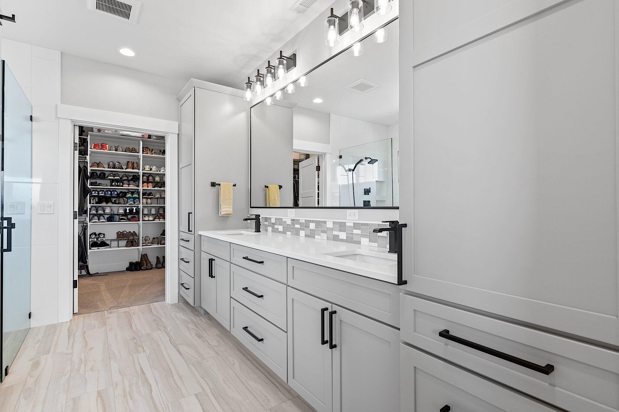 Bella Vista Heights Phases 1 & 2 - Residential