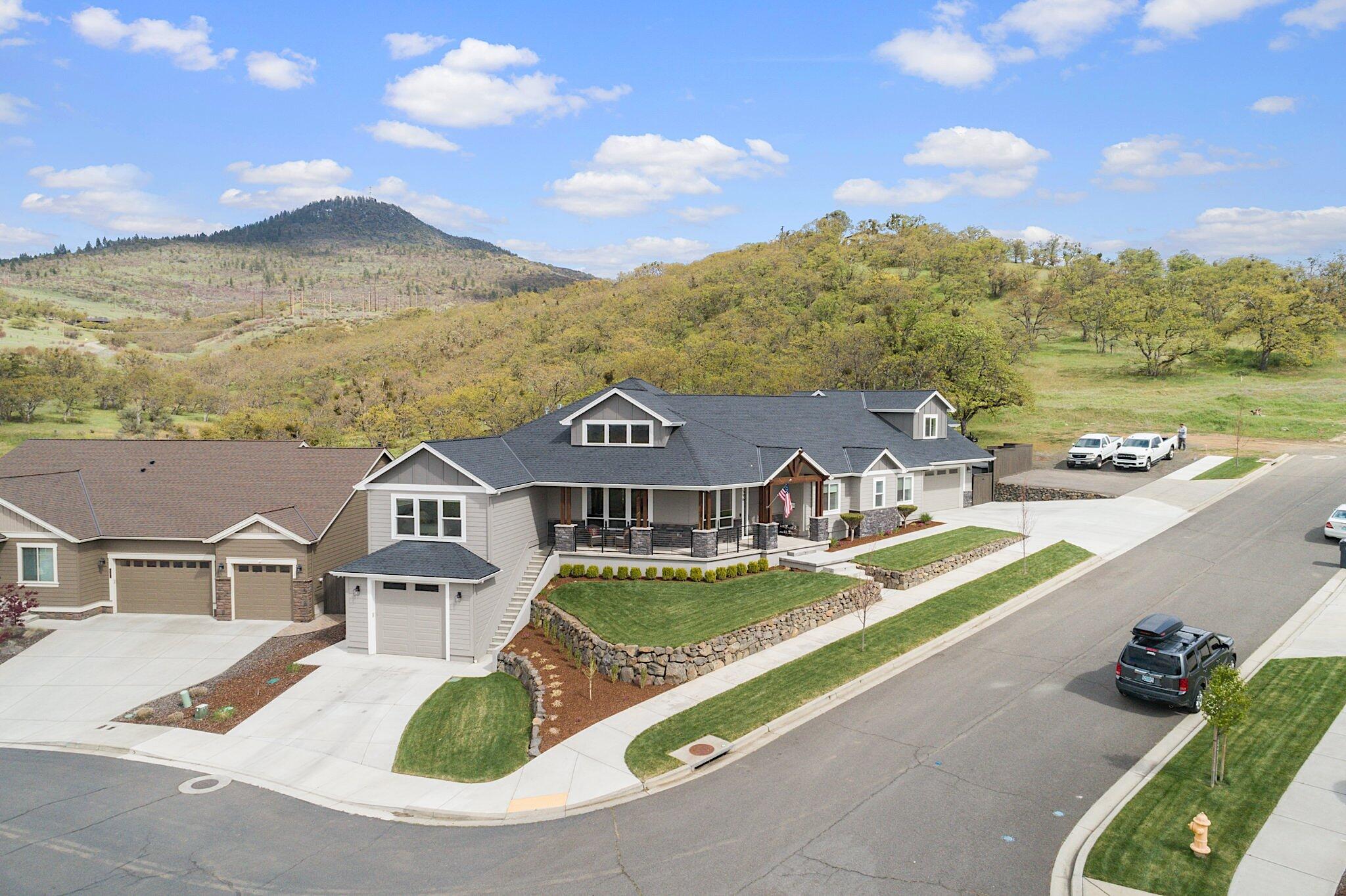 Bella Vista Heights Phases 1 & 2 - Residential