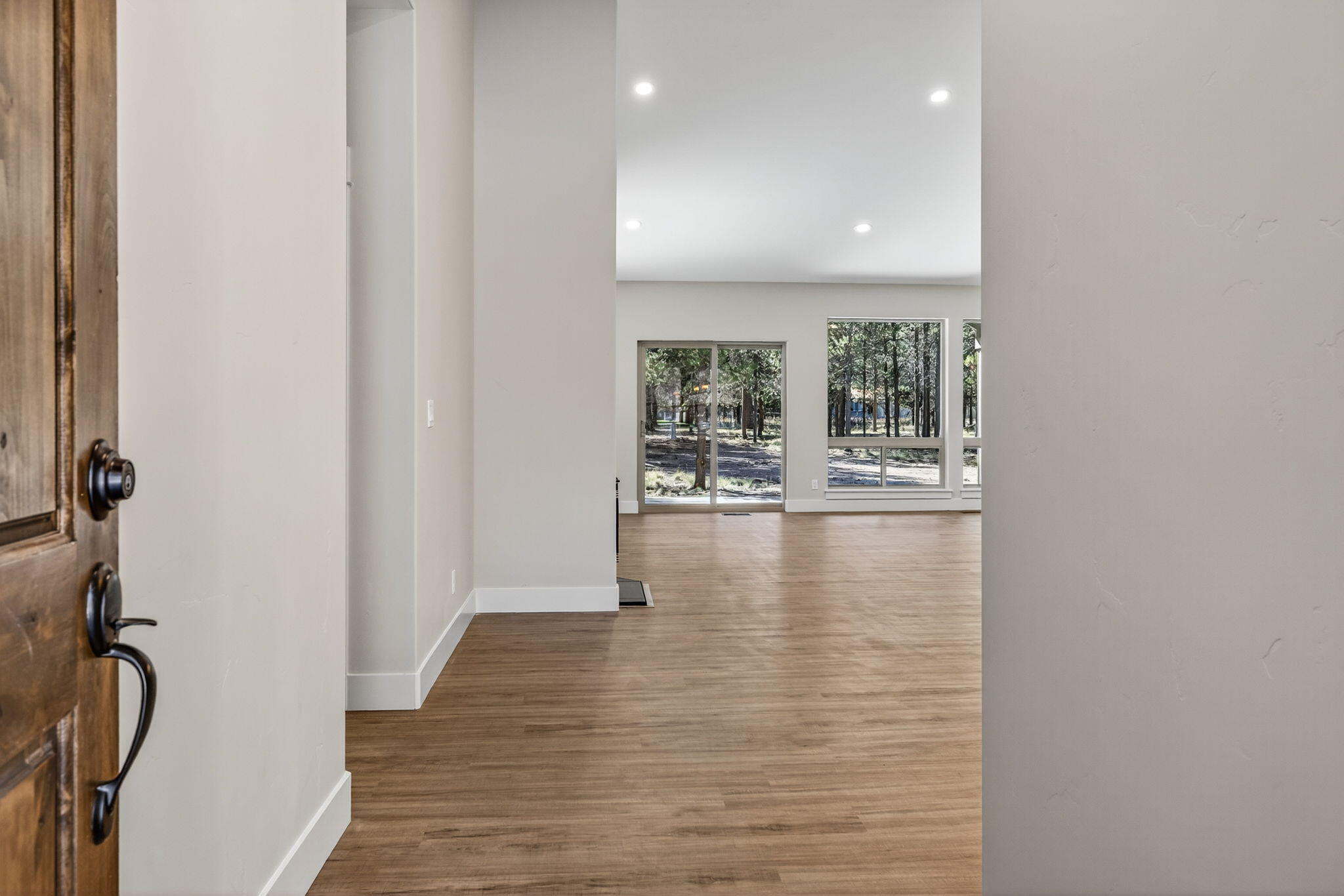 16065 Cascade Lane