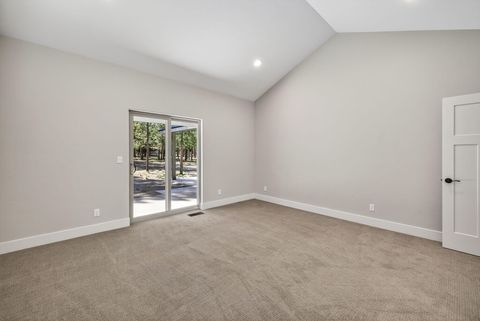 Tiny photo for 16065 Cascade Lane, La Pine, OR 97739 (MLS # 220209912)
