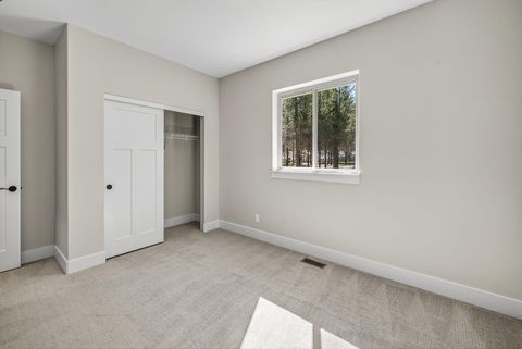Tiny photo for 16065 Cascade Lane, La Pine, OR 97739 (MLS # 220209912)