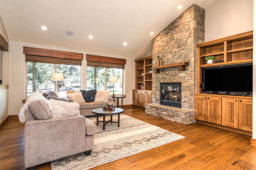 Tetherow Crossing - Residential