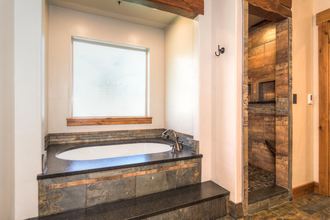 Tetherow Crossing - Residential