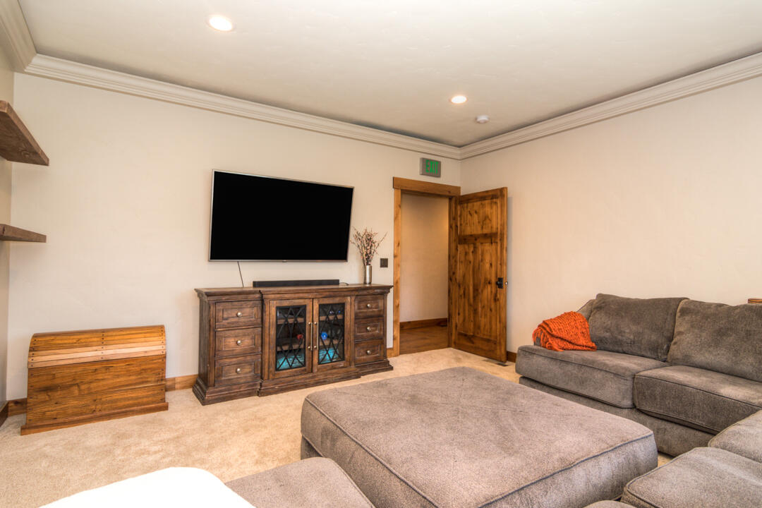 Tetherow Crossing - Residential