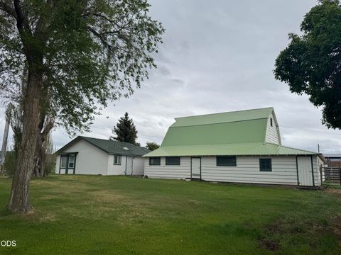 Tiny photo for 10410 SW Houston Lake Road, Powell Butte, OR 97753 (MLS # 220223057)