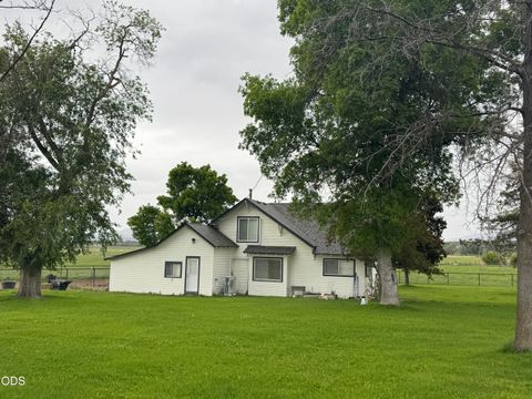 Tiny photo for 10410 SW Houston Lake Road, Powell Butte, OR 97753 (MLS # 220223057)