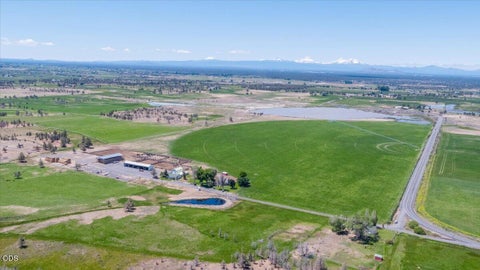 Photo of 10410 SW Houston Lake Road, Powell Butte, OR 97753 (MLS # 220223057)