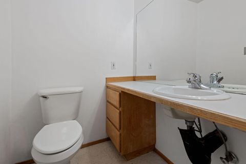 Tiny photo for 2934 NE Wells Acres Road, Bend, OR 97701 (MLS # 220215873)