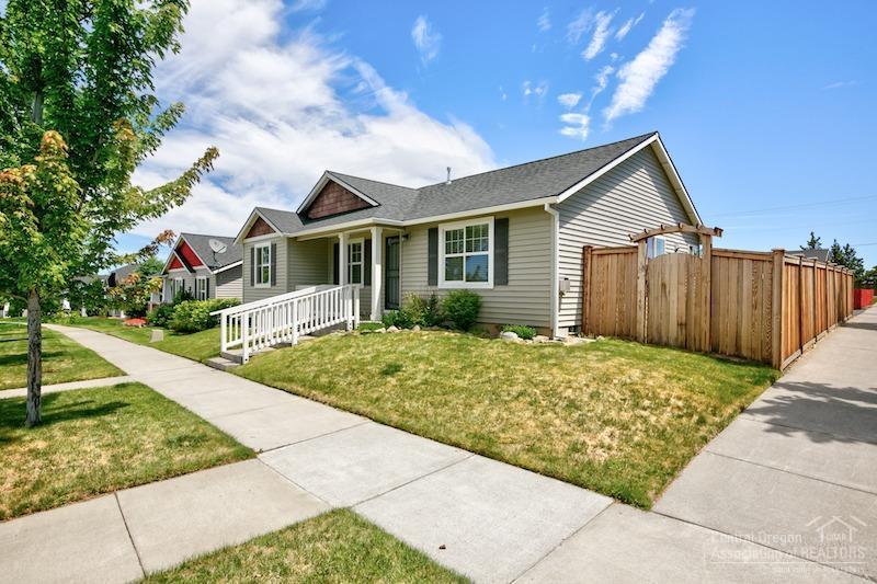 Empire Crossing - Residential