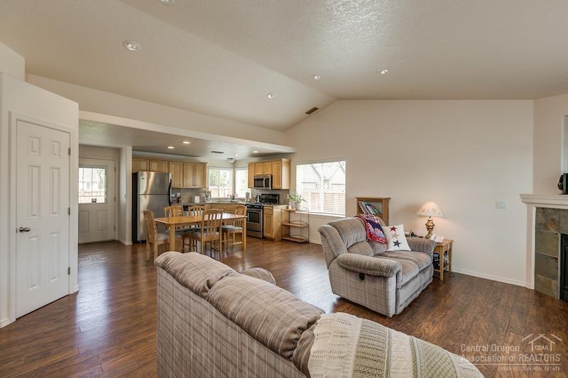 Empire Crossing - Residential