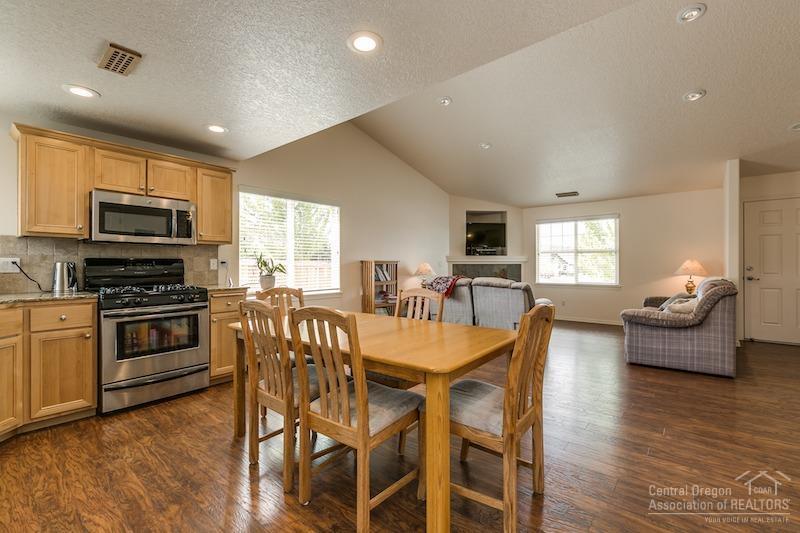 Empire Crossing - Residential