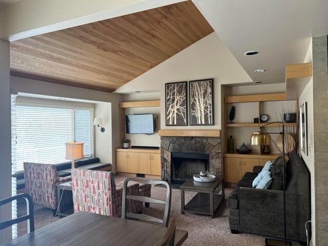 Eagle Crest - Residential