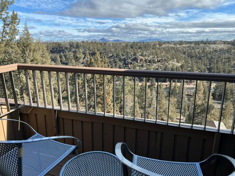 1830 Redtail Hawk Drive RV59J Redmond OR 97756