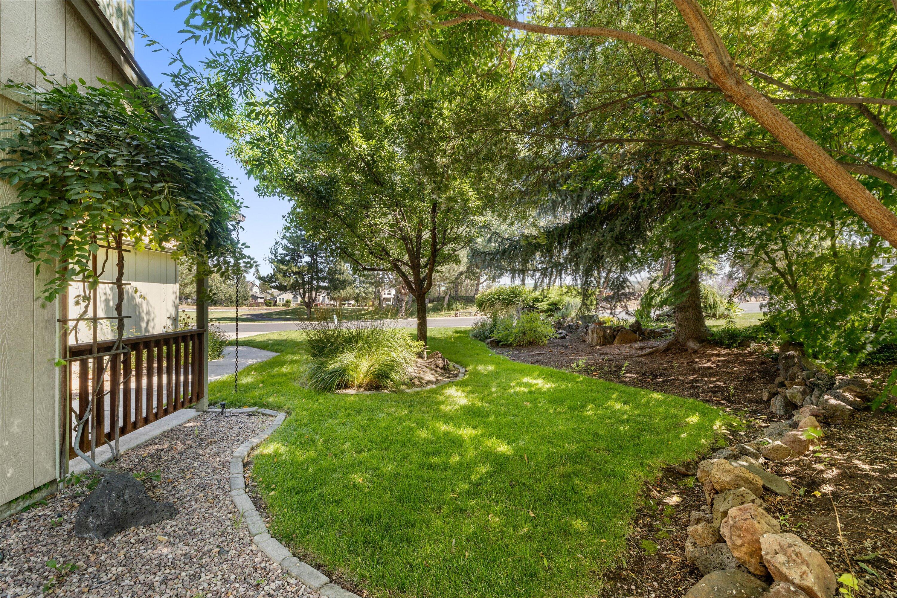 Greens At Redmond - Residential