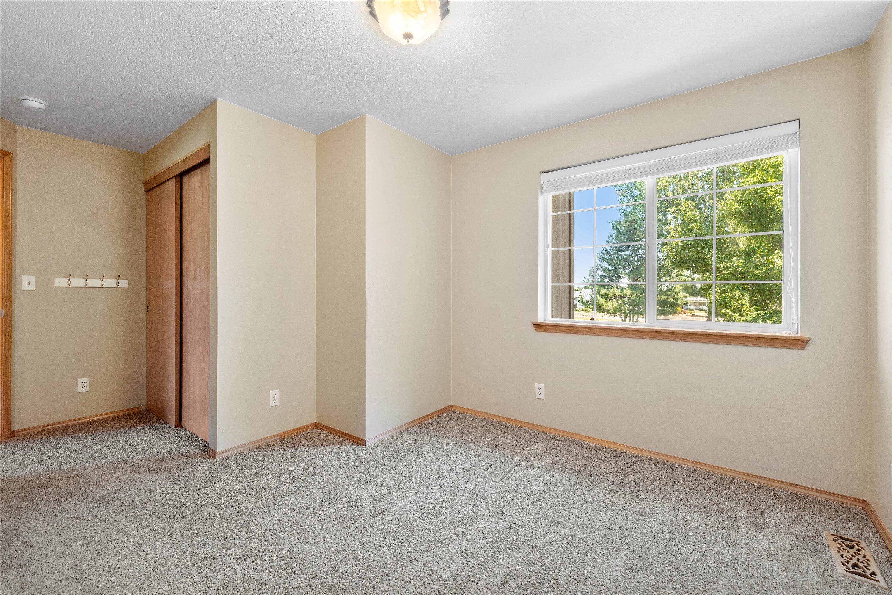 Greens At Redmond - Residential