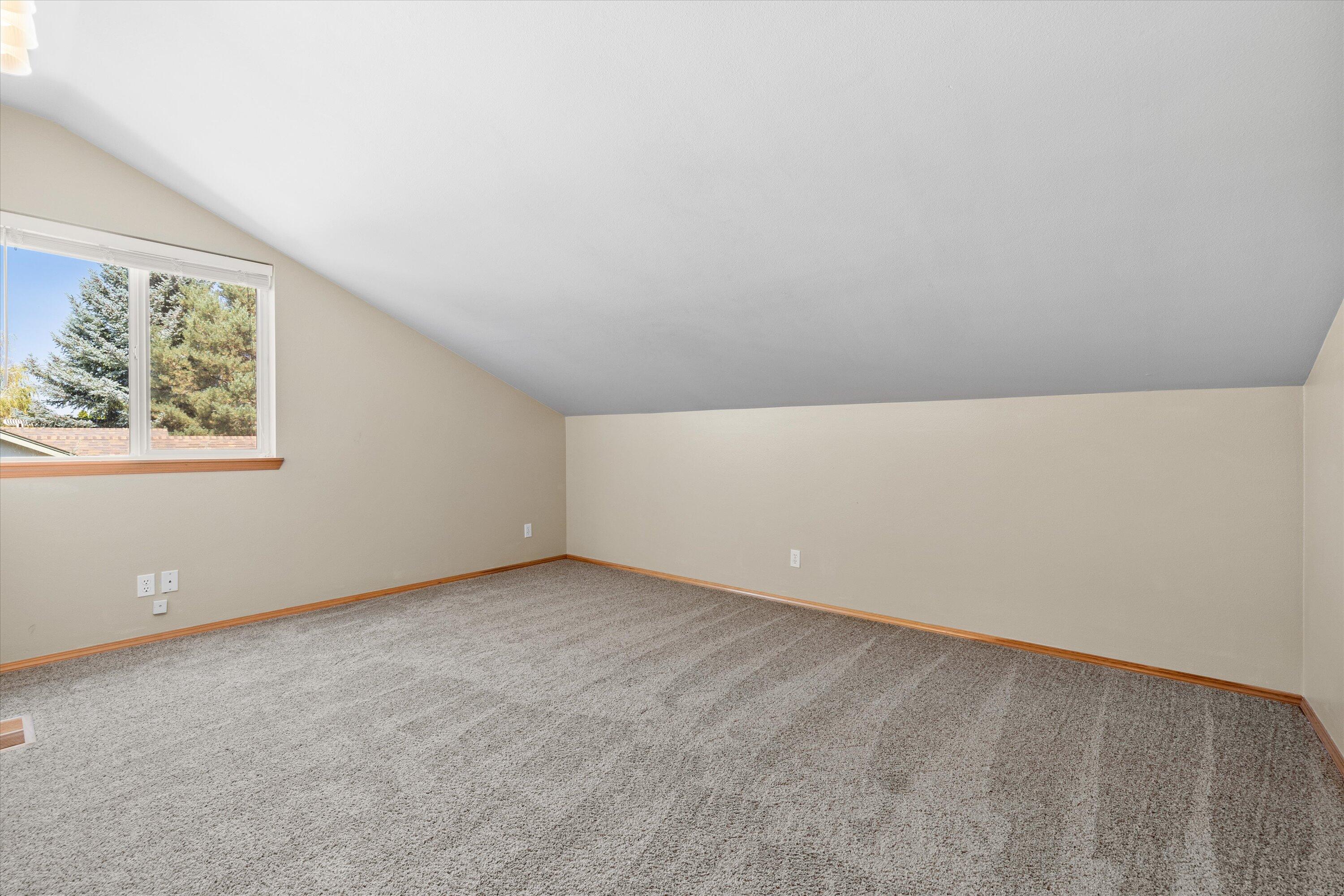 Greens At Redmond - Residential