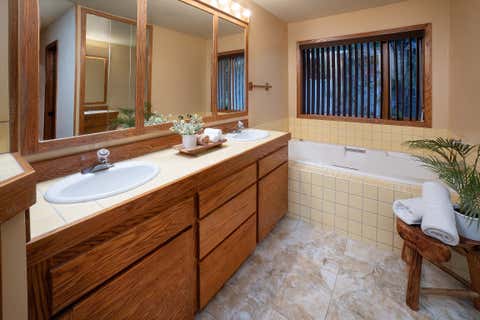 Tiny photo for 57716 Vine Maple Lane, Sunriver, OR 97707 (MLS # 220227292)