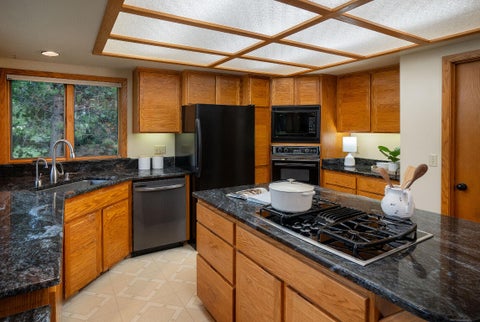 Tiny photo for 57716 Vine Maple Lane, Sunriver, OR 97707 (MLS # 220227292)
