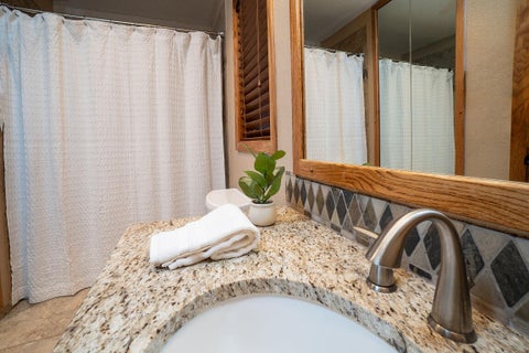 Tiny photo for 57716 Vine Maple Lane, Sunriver, OR 97707 (MLS # 220227292)