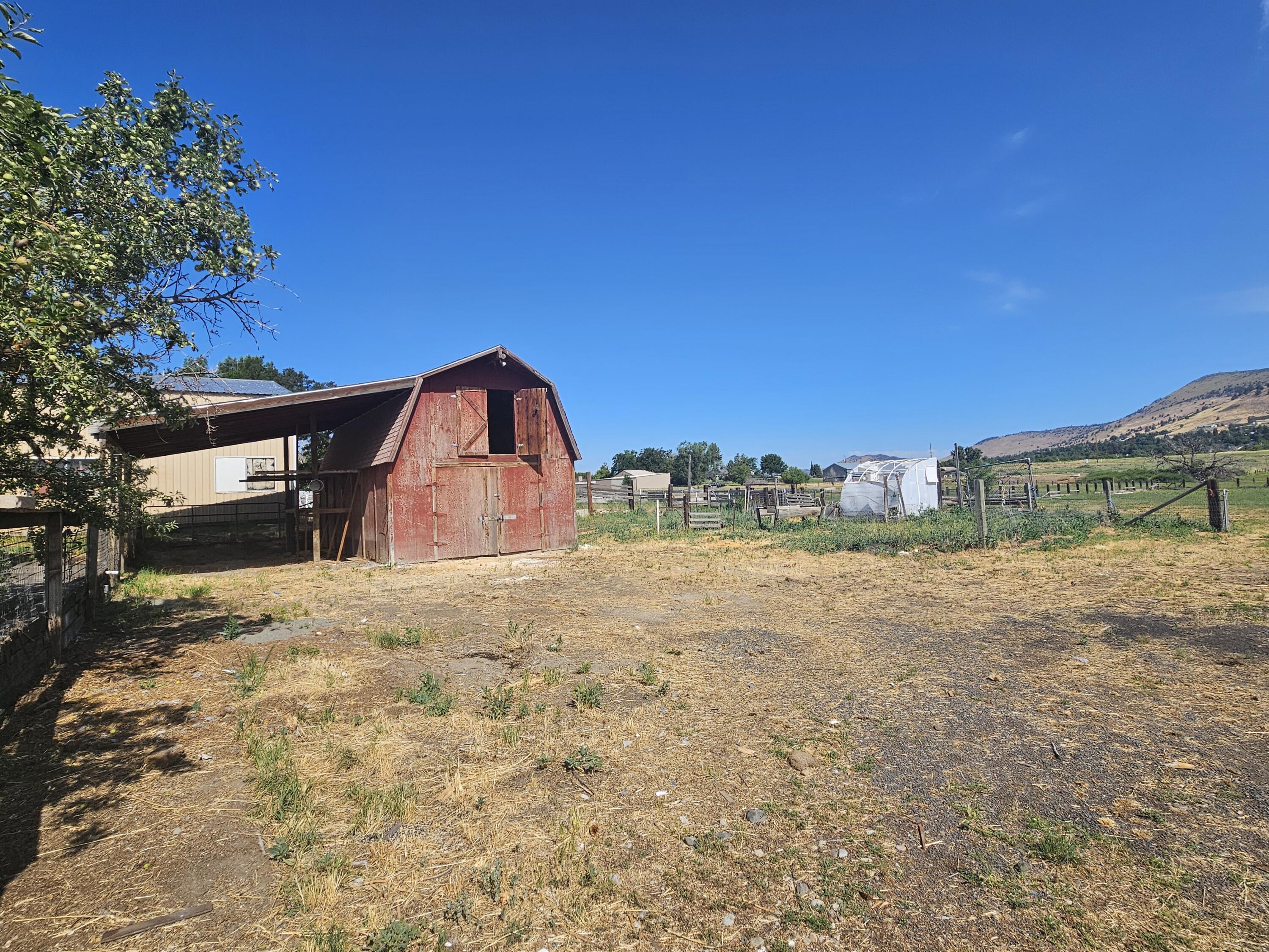 Junction Acres - Residential