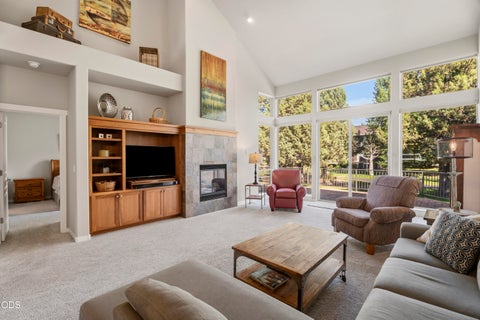 Tiny photo for 718 Sage Country Court, Redmond, OR 97756 (MLS # 220226964)