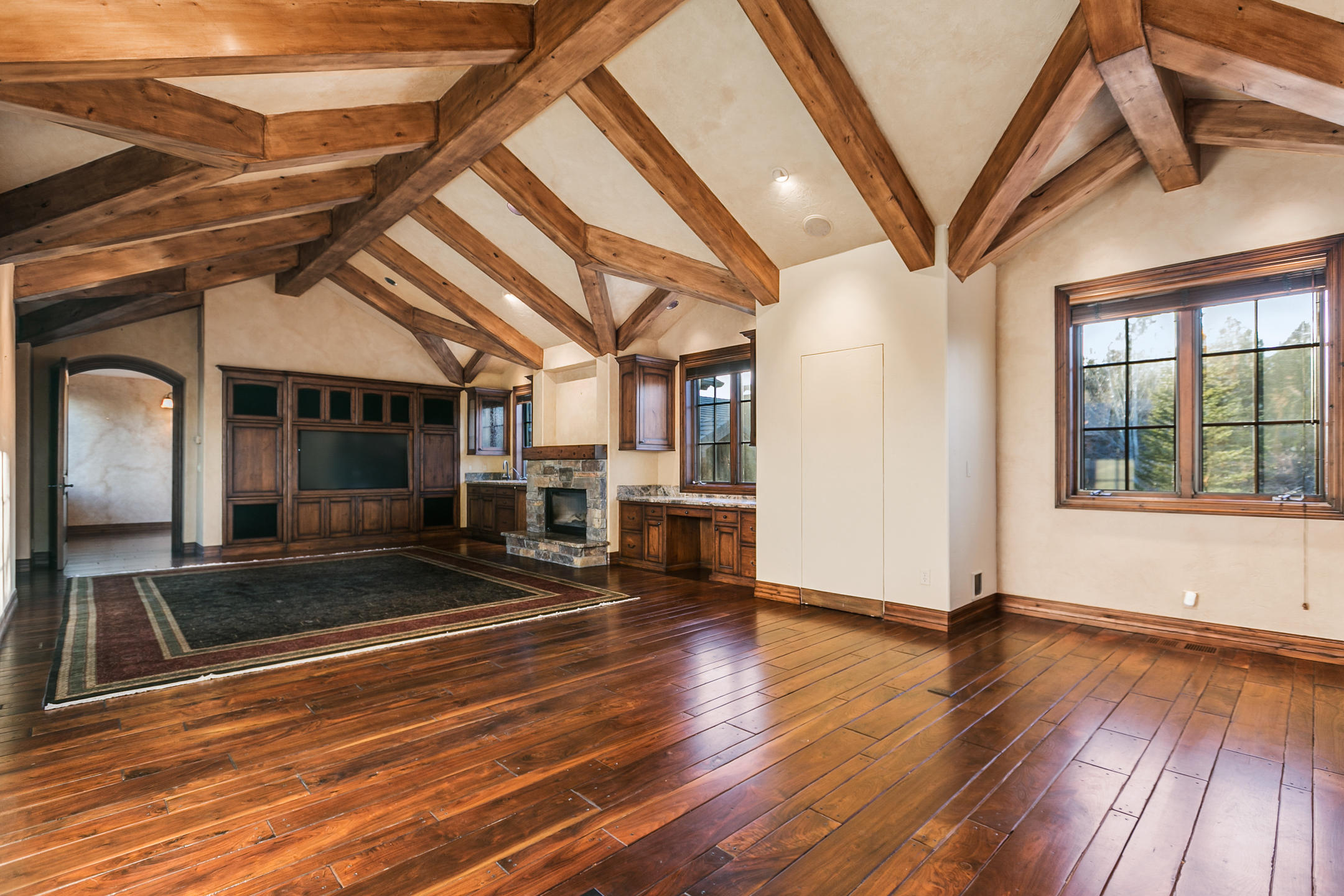 Broken Top - Residential